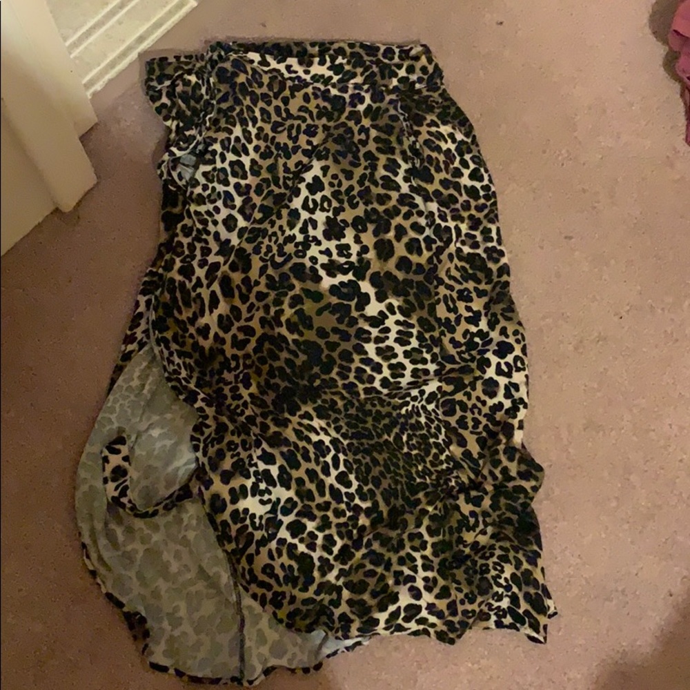 Leopard print tie up skirt with pockets